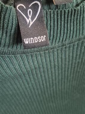 Windsor Women's Dark Green Ribbed Sweater